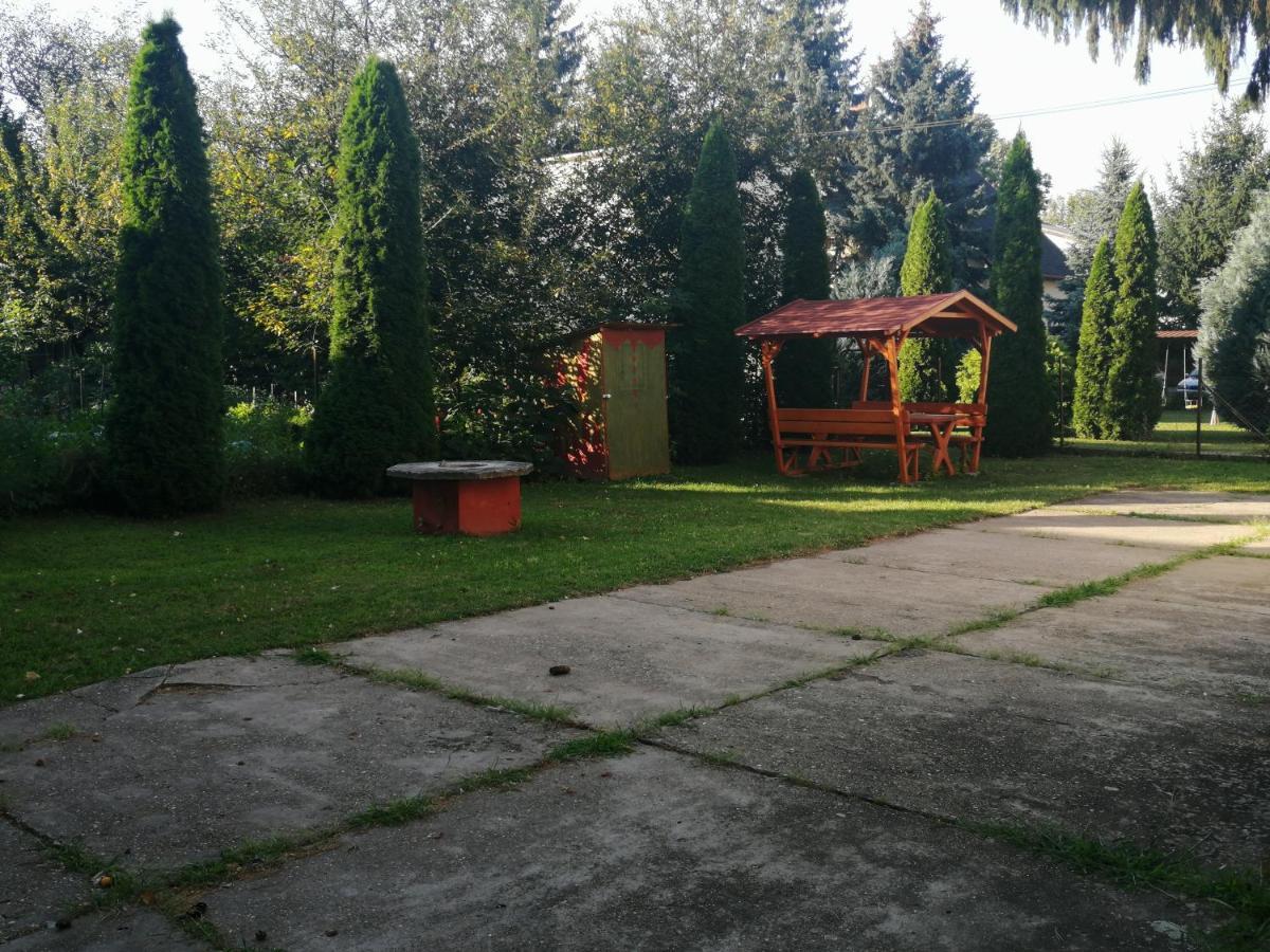 Krisztina Apartman 81 Hajdúszoboszló Екстериор снимка