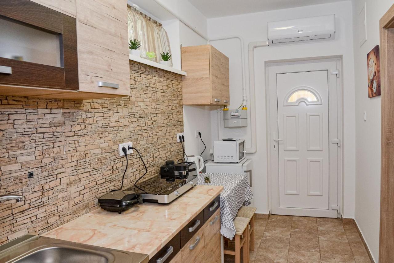 Krisztina Apartman 81 Hajdúszoboszló Екстериор снимка