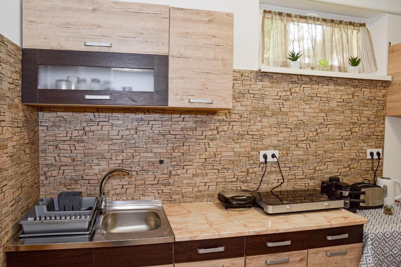 Krisztina Apartman 81 Hajdúszoboszló Екстериор снимка