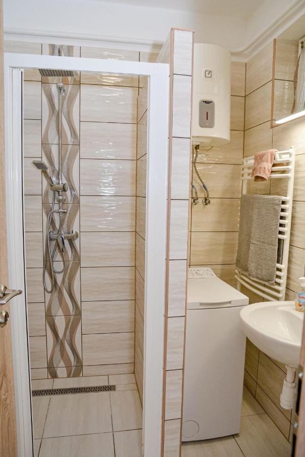 Krisztina Apartman 81 Hajdúszoboszló Екстериор снимка